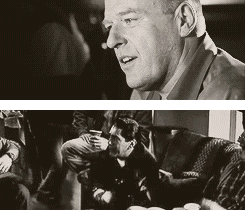Breaking Bad GIF. Films en series Breaking bad Gifs Filmsterren Bryan cranston Dean norris Hank schrader Bloedgeld 