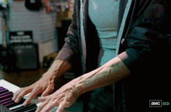 Breaking Bad GIF. Films en series Breaking bad Badkamer Gifs Geschokt Toilet Hank schrader Stortplaats 