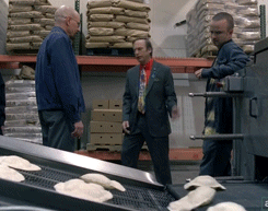 Breaking Bad GIF. Films en series Breaking bad Gifs Skyler white Anna gunn Breken van slechte kruipruimte 