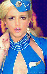 Gladiator GIF. Artiesten Films en series Gladiator Beyonce Britney spears Roze Gifs Commercieel Pepsi 