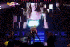 Britney Spears GIF. Circus Artiesten Britney spears Britney Gifs Schoonheid Schitteren Mode &amp;amp; beauty Mousserend 
