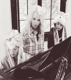 Britney Spears GIF. Artiesten Britney spears Gifs Muziekvideo Hair flip 