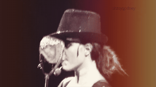 Artiesten Britney spears School Gifs verveeld vervelend baby one more time 