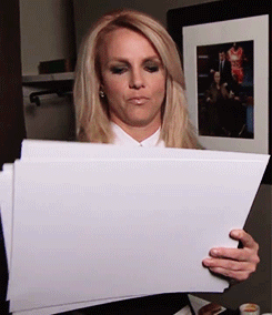 Britney Spears GIF. Circus Artiesten Britney spears Gifs Vevo Volkeren choice awards 