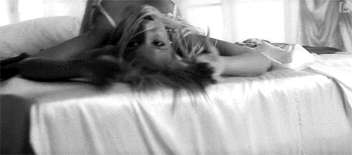 Artiesten Britney spears Gifs glimlachen muziekvideo hair flip oops popster 