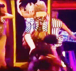 Britney Spears GIF. Artiesten Britney spears Gifs Onhandig 90s Wijnoogst Glimlachen Mickey mouse club 