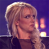 Britney Spears GIF. Artiesten Britney spears Gifs Glimlachen Muziekvideo Hair flip Oops Popster 