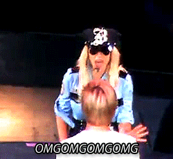 Britney Spears GIF. Artiesten Britney spears Gifs Muziekvideo Toxic 