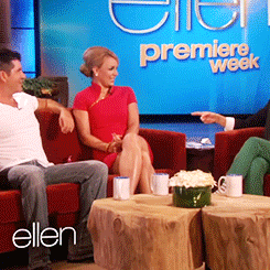 Britney Spears GIF. Artiesten Britney spears Sexy Gifs Brutaal Duimen omhoog Britney spears toxische 