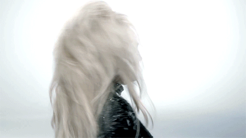 Artiesten Britney spears Gifs 1999 lachend glimlachen fotoshoot 