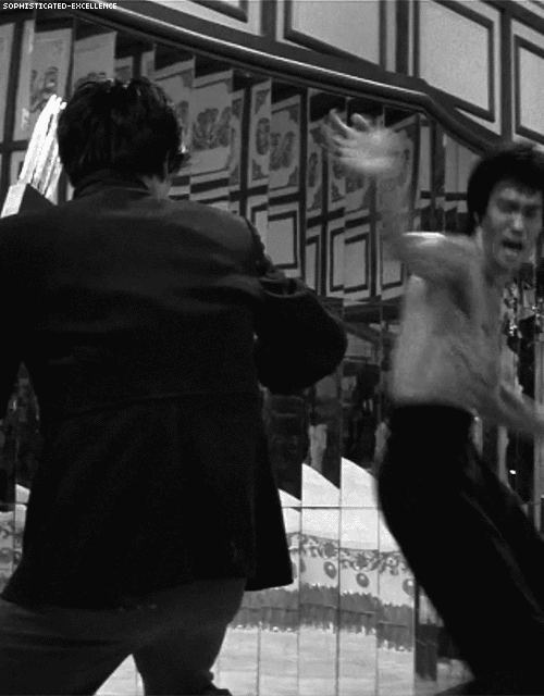 Bruce Lee GIF. Bioscoop Gifs Filmsterren Bruce lee Makker Enter the dragon Vechtsporten 