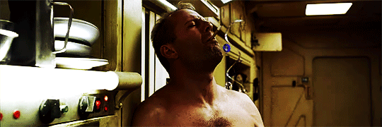 Bruce Willis GIF. Bruce willis Gifs Filmsterren Zwartwerk Zwartwerk board 