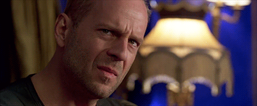 Bruce Willis GIF. Film Bruce willis Gifs Filmsterren The fifth element Milla jovovich Cine 