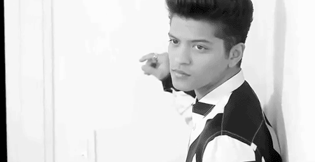 Artiesten Bruno Mars Sexy Gifs glimlach lindo 
