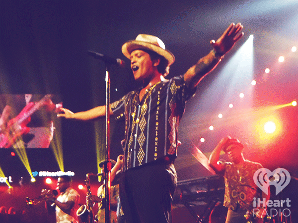 Artiesten Bruno Mars Gifs 