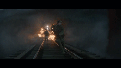 Bryan Cranston GIF. Gifs Filmsterren Bryan cranston 2014 Godzilla Trailer 