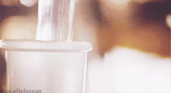 Bryan Cranston GIF. Gifs Filmsterren Bryan cranston 2014 Godzilla Trailer 