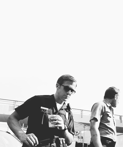 Bryan Cranston GIF. Gifs Filmsterren Bryan cranston Ryan gosling Rit Bw 