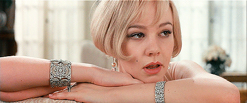 Carey Mulligan GIF. Juwelen Gifs Filmsterren Carey mulligan The great gatsby Daisy buchanan Great gatsby Tiffany co Baz l 