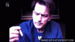 Charlie Sheen GIF. Beroemdheden Gifs Filmsterren Charlie sheen 