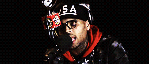Artiesten Gifs Chris brown luchtig 