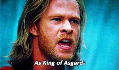 Chris Hemsworth GIF. Thor Gifs Filmsterren Chris hemsworth Loki Hemsworth 