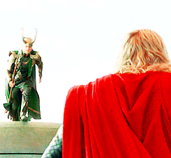 Chris Hemsworth GIF. Gifs Filmsterren Chris hemsworth Snow white and the huntsman 