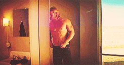 Tom Hiddleston GIF. Thor Gifs Filmsterren Chris hemsworth Tom hiddleston 
