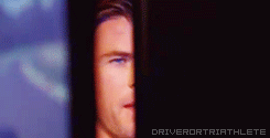 Chris Hemsworth GIF. Kristen stewart Gifs Filmsterren Chris hemsworth Schemering Rij 