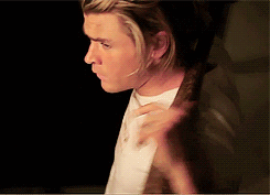 Chris Hemsworth GIF. Thor Gifs Filmsterren Chris hemsworth Reactie Thorfilm 