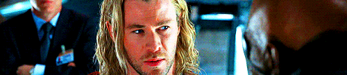 Chris Hemsworth GIF. Kristen stewart Gifs Filmsterren Chris hemsworth Schemering Rij 