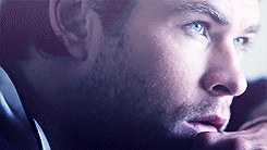 Chris Hemsworth GIF. Kristen stewart Gifs Filmsterren Chris hemsworth Schemering Rij 