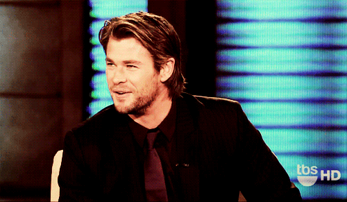 Chris Hemsworth GIF. Kristen stewart Gifs Filmsterren Chris hemsworth Schemering Rij 