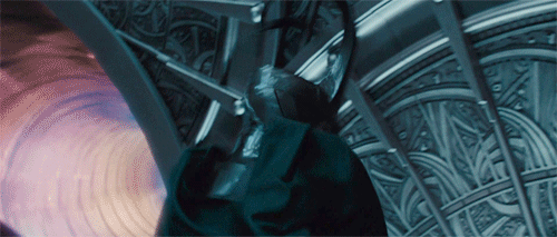 Chris Hemsworth GIF. Gifs Filmsterren Chris hemsworth Snow white and the huntsman Rij 