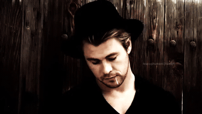 Chris Hemsworth GIF. Gifs Filmsterren Chris hemsworth Schattige 