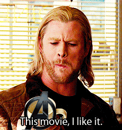 Tom Hiddleston GIF. Gifs Filmsterren Chris hemsworth Tom hiddleston Hiddlesworth 