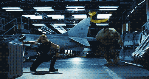 Chris Hemsworth GIF. Kristen stewart Gifs Filmsterren Chris hemsworth Schemering Rij 