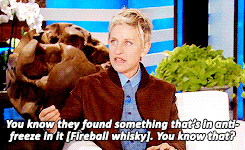 Chris Pratt GIF. Beroemdheden Gifs Filmsterren Aziz ansari Chris pratt Parks and recreation 