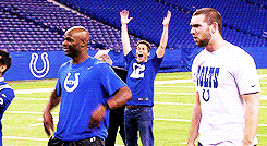 Chris Pratt GIF. Bang Tv Gifs Filmsterren Chris pratt Gelukkig Parks and recreation Schreeuwend Andy dwyer 