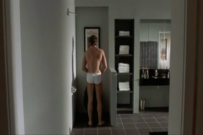 Christian Bale GIF. Batman Gifs Filmsterren Christian bale Batman begins 