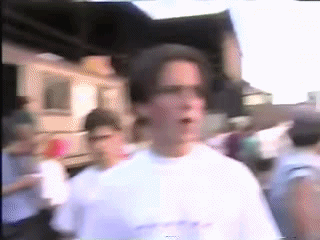 Christian Bale GIF. Gifs Filmsterren Christian bale Newsies achter de schermen 