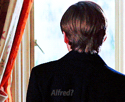 Christian Bale GIF. Gifs Filmsterren Christian bale Christopher nolan Batman begins Verzoek 
