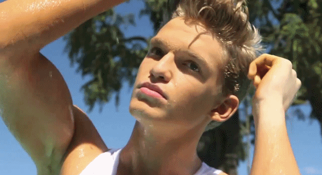 Artiesten Gifs Cody simpson ukulele 
