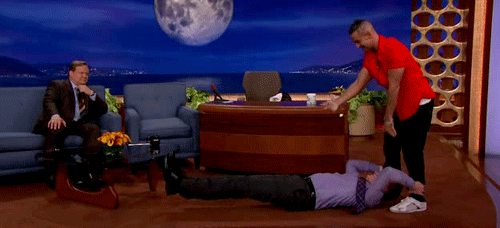 Conan Obrien GIF. Boos Gifs Filmsterren Conan obrien Schuit 