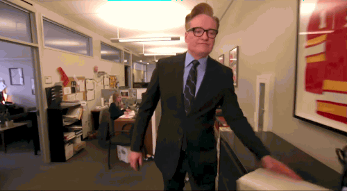 Conan Obrien GIF. Boos Gifs Filmsterren Conan obrien Schuit 