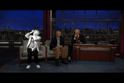 Conan Obrien GIF. Afscheid Vrede Gifs Filmsterren Conan obrien Vaarwel Vertrekken 