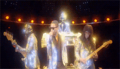 Daft Punk GIF. Meisje Liefde Artiesten Schattig Robot Ziek Gifs Daft punk Punk Rad Liefde hart 