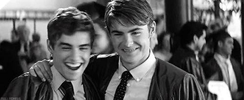 Dave Franco GIF. Gifs Filmsterren Dave franco James franco 