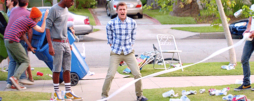 Dave Franco GIF. Artiesten Selena gomez Gifs Filmsterren Dave franco Crackship 