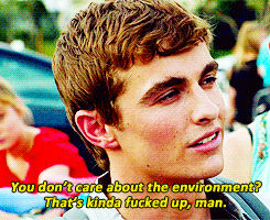 Dave Franco GIF. Beroemdheden Gifs Filmsterren Dave franco Heet Zwart en wit 